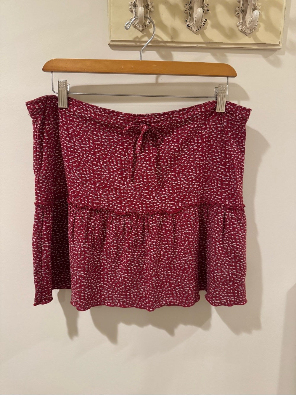 Brandy Melville Raspberry Printed Tiered Skirt
